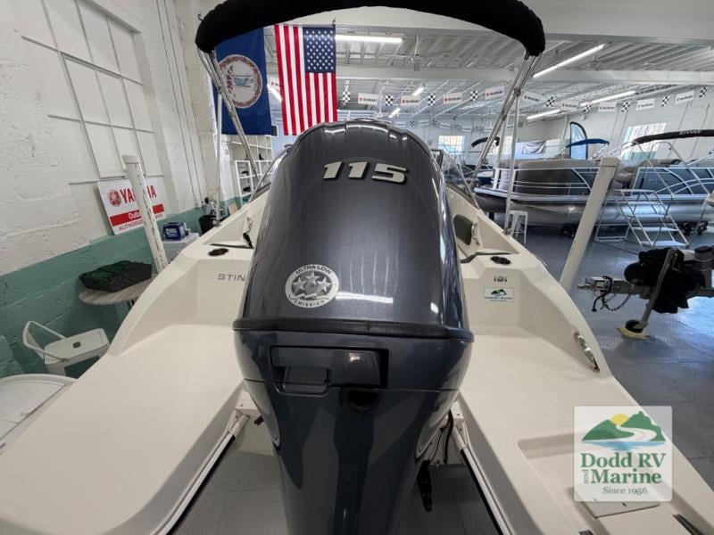 Pre-Owned 2016 Stingray 191DC - photo - 6