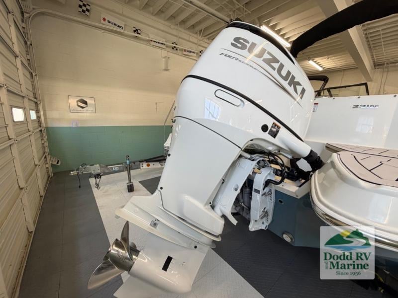 Pre-Owned 2021 Stingray 231DC - photo - 37