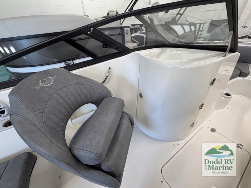 Pre-Owned 2021 Stingray 231DC - photo - 19