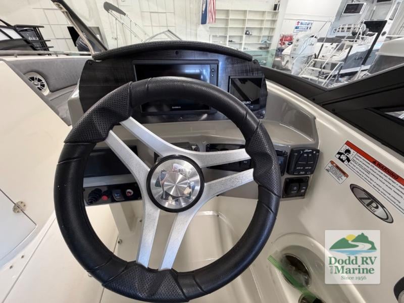 Pre-Owned 2021 Stingray 231DC - photo - 11