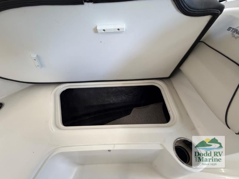 Pre-Owned 2021 Stingray 191 - photo - 20