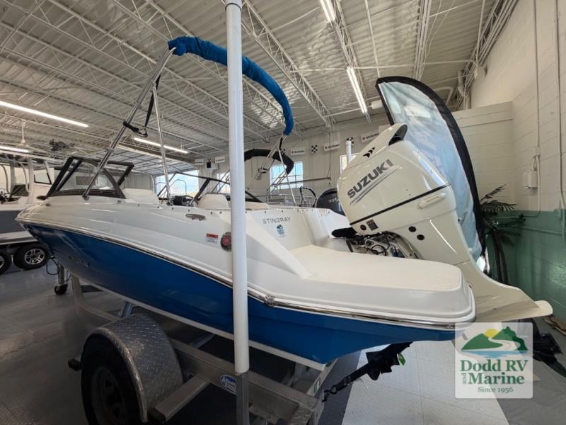 Pre-Owned 2021 Stingray 191 - photo - 2