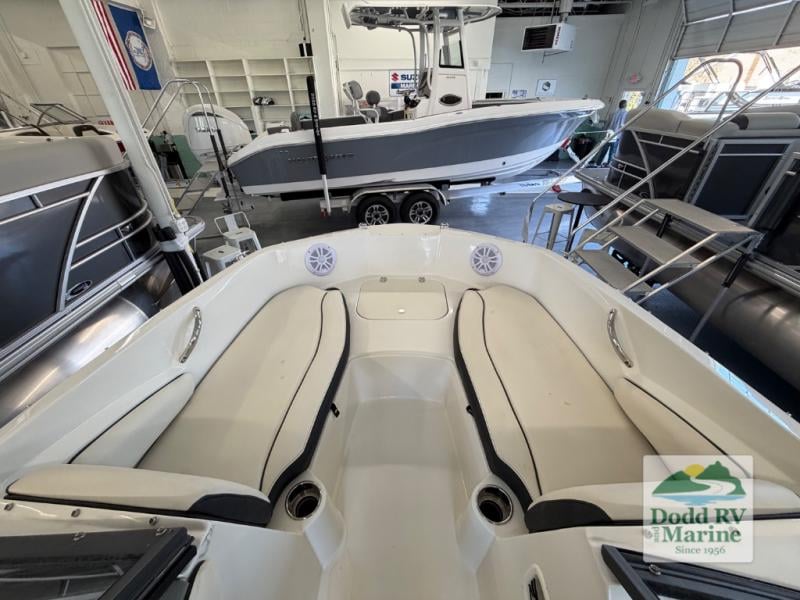 Pre-Owned 2021 Stingray 191 - photo - 18