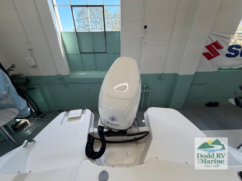 Pre-Owned 2021 Stingray 191 - photo - 23