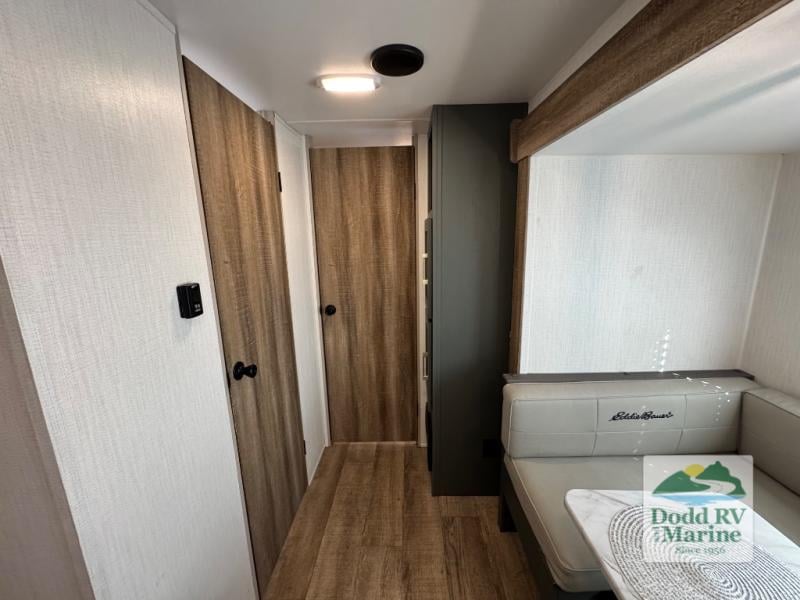 Pre-Owned 2024 Heartland 34BSBH - photo - 25