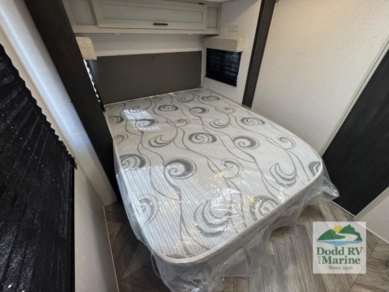 Pre-Owned 2022 Forest River RV 169RSK - photo - 15