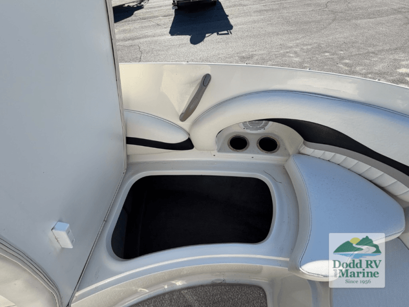 Pre-Owned 2012 Stingray 215LR - photo - 34