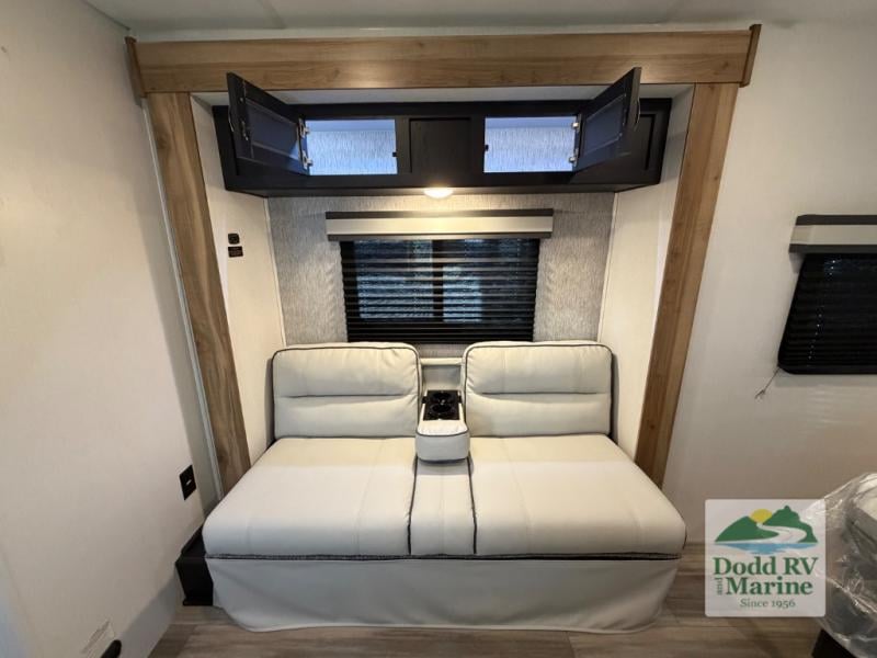 Pre-Owned 2023 Coachmen RV 192RBS - photo - 29