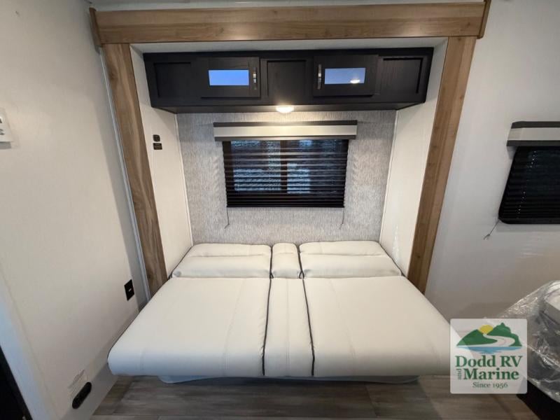 Pre-Owned 2023 Coachmen RV 192RBS - photo - 33