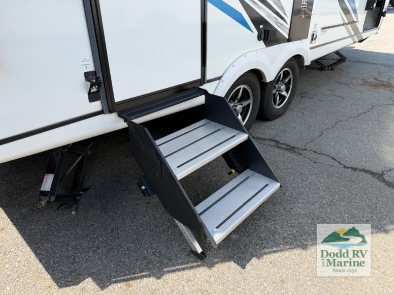 Pre-Owned 2023 Coachmen RV 192RBS - photo - 6