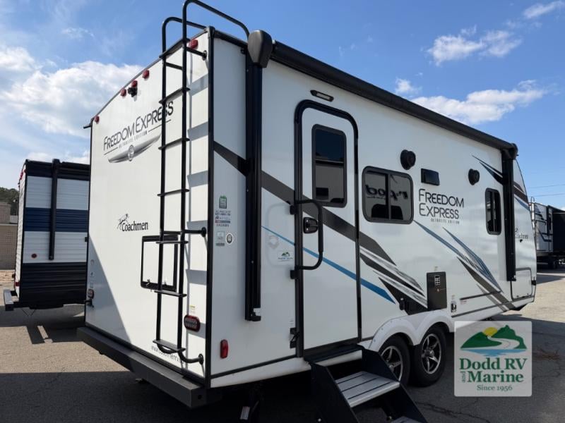 Pre-Owned 2023 Coachmen RV 192RBS - photo - 5