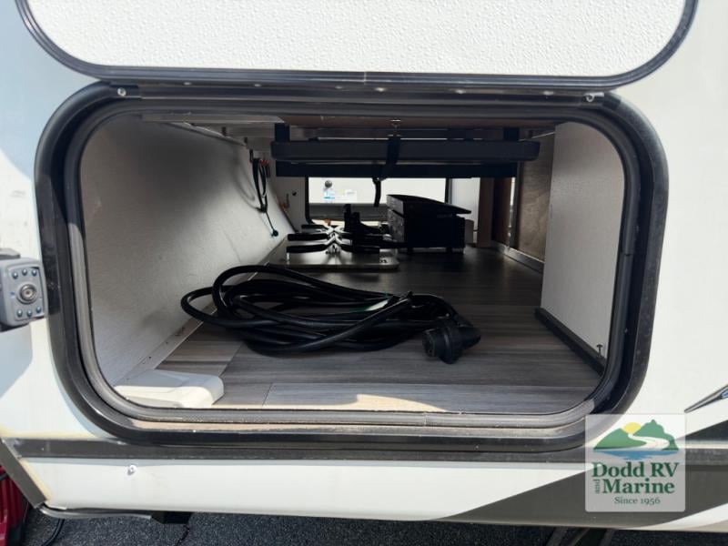 Pre-Owned 2023 Coachmen RV 192RBS - photo - 12