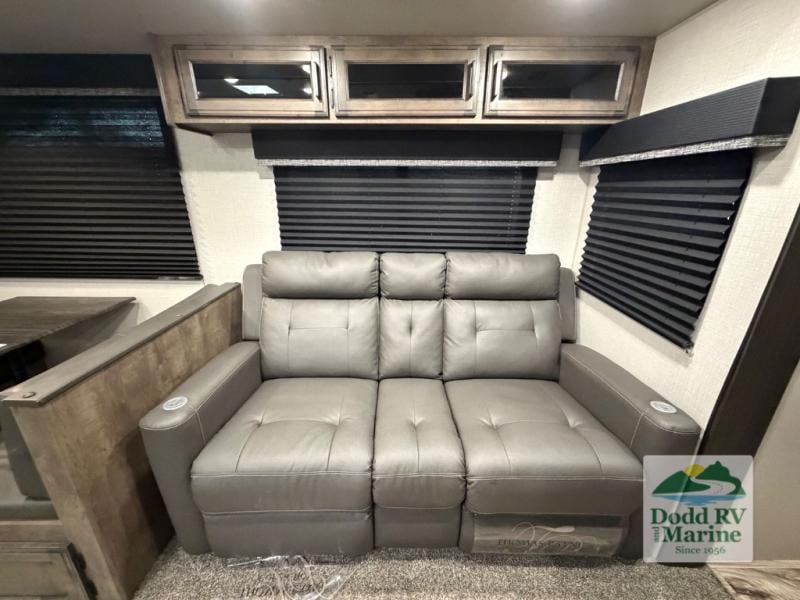 Pre-Owned 2022 Venture RV ST333VIK - photo - 27