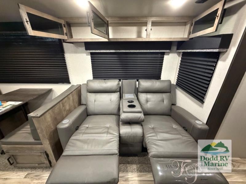 Pre-Owned 2022 Venture RV ST333VIK - photo - 28
