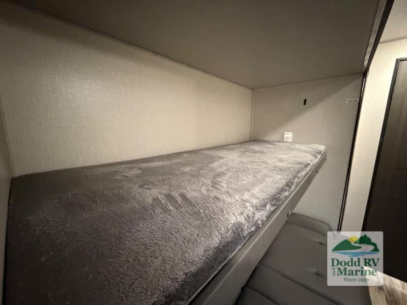 Pre-Owned 2022 Venture RV ST333VIK - photo - 48