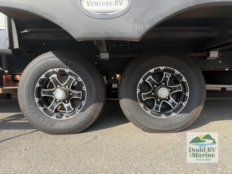 Pre-Owned 2022 Venture RV ST333VIK - photo - 60