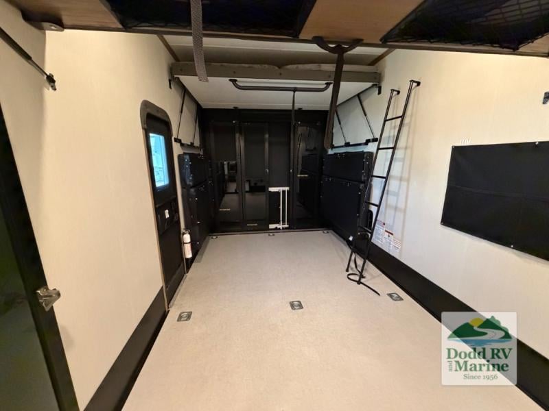 Pre-Owned 2024 Forest River RV VGF383G2 - photo - 39