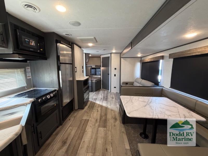 Pre-Owned 2022 Dutchmen RV 30BHSC - photo - 12