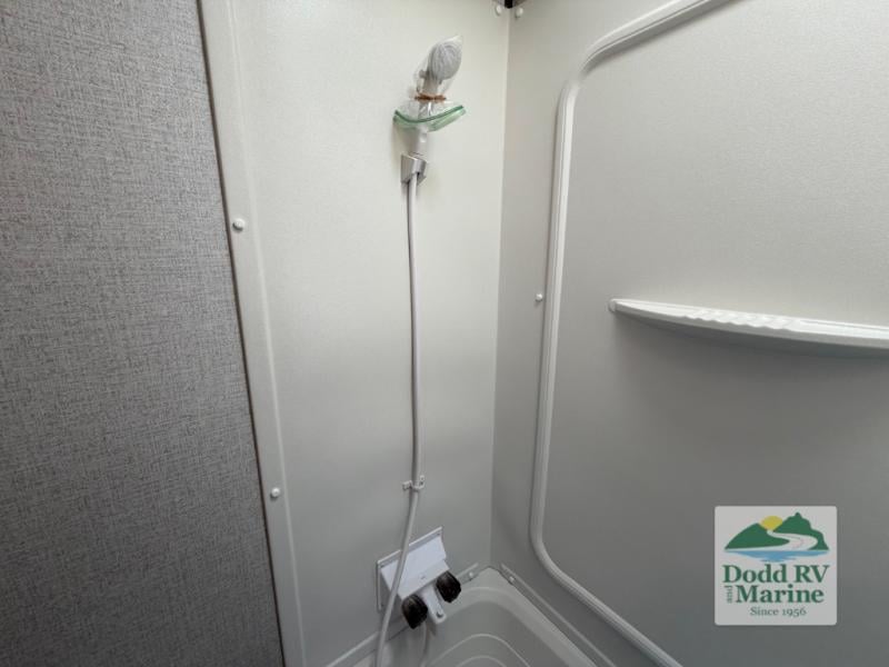 Pre-Owned 2022 Dutchmen RV 30BHSC - photo - 50