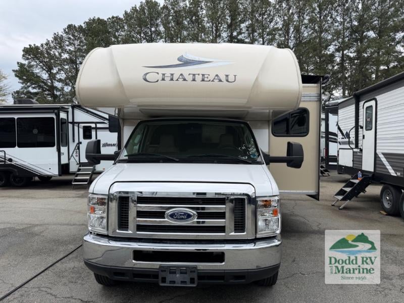 Pre-Owned 2020 Thor Motor Coach 24F - photo - 1