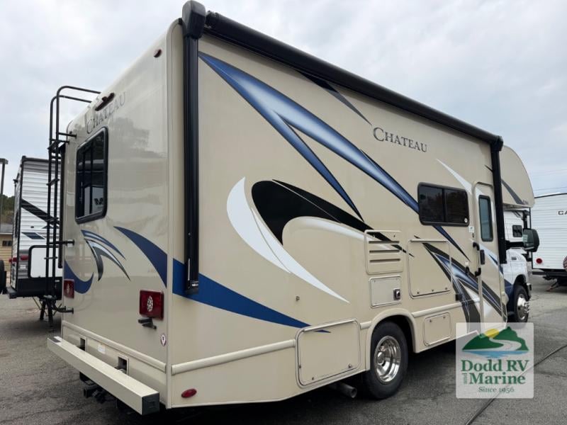 Pre-Owned 2020 Thor Motor Coach 24F - photo - 5