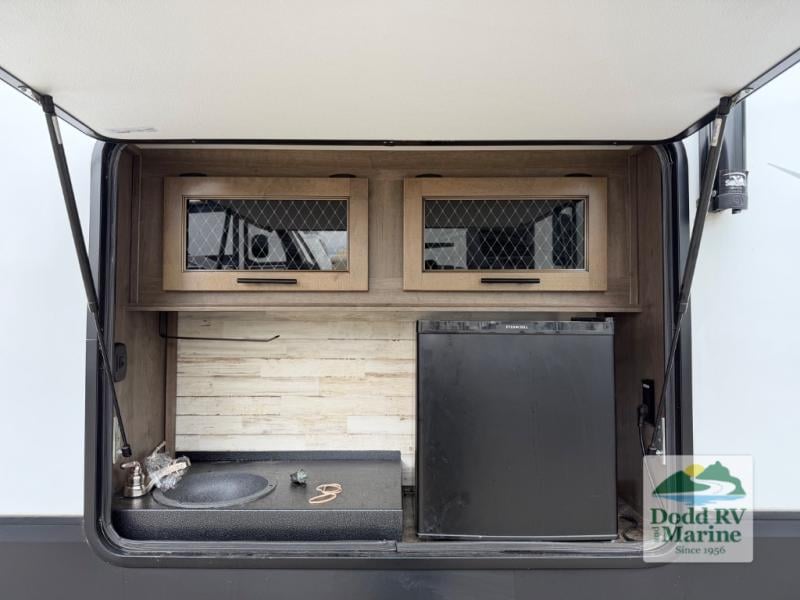Pre-Owned 2022 Forest River RV 37FLH - photo - 11