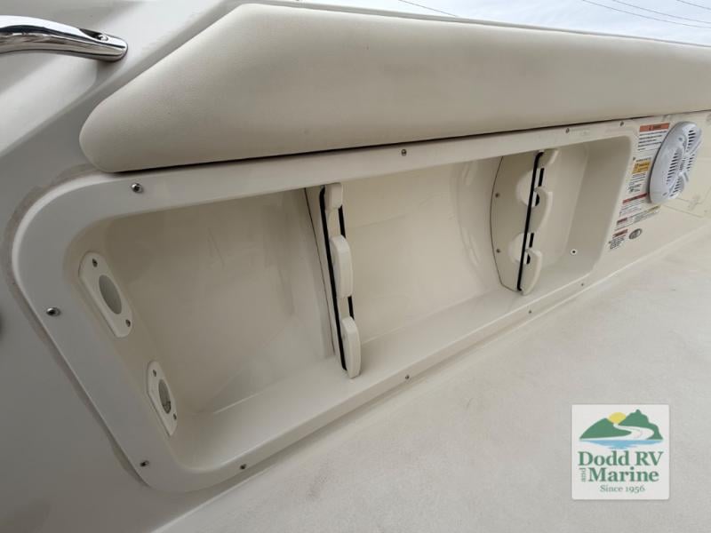 Pre-Owned 2024 Stingray 236 - photo - 35