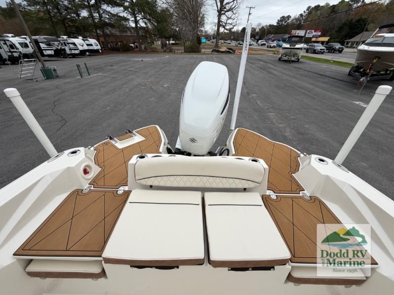 Pre-Owned 2024 Stingray 236 - photo - 18