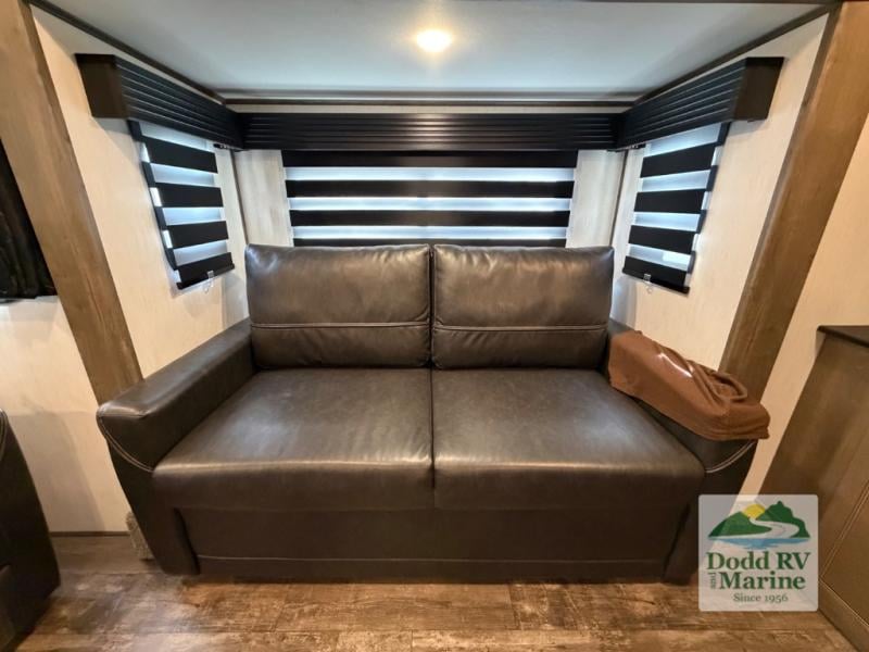 Pre-Owned 2022 Forest River RV 37FLH - photo - 46