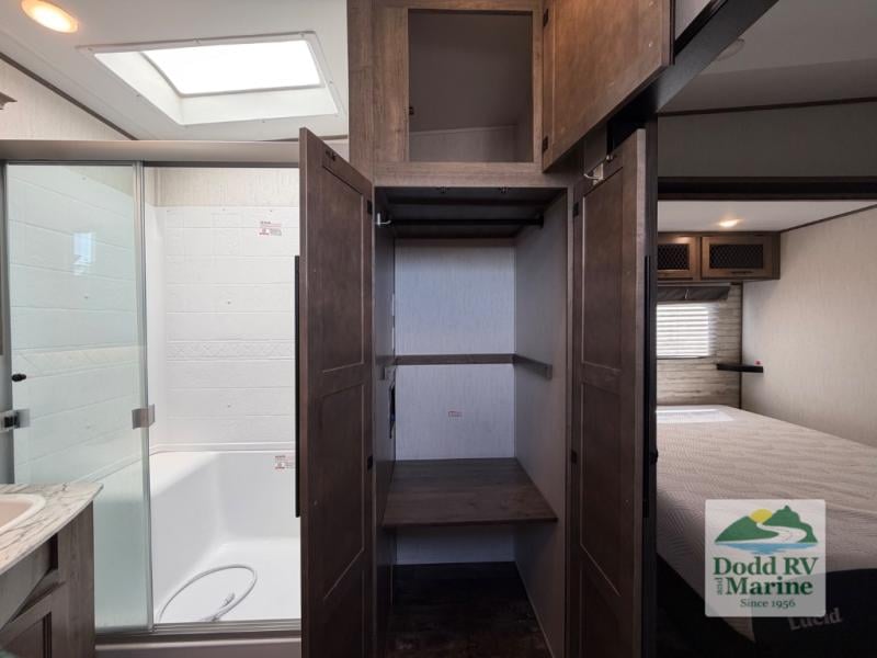 Pre-Owned 2022 Forest River RV 37FLH - photo - 60