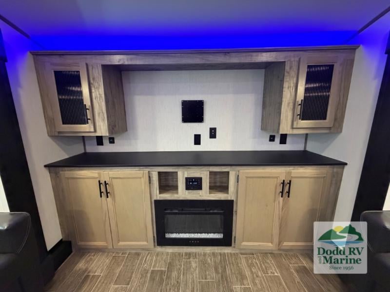 Pre-Owned 2022 Forest River RV 3990 - photo - 37