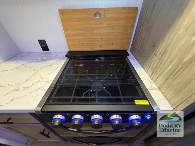 Pre-Owned 2022 Forest River RV 3990 - photo - 18