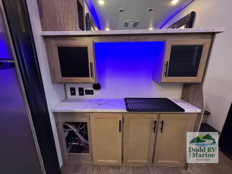 Pre-Owned 2022 Forest River RV 3990 - photo - 28