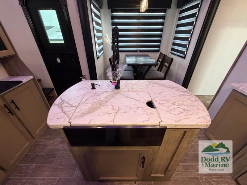 Pre-Owned 2022 Forest River RV 3990 - photo - 21