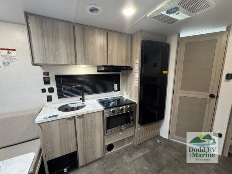 Pre-Owned 2024 Forest River RV 260RT - photo - 7