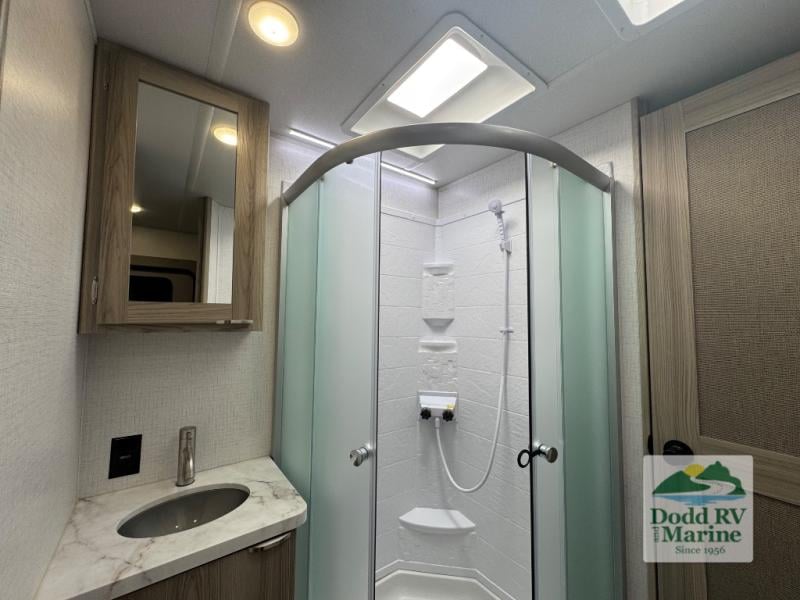 Pre-Owned 2024 Forest River RV 260RT - photo - 18