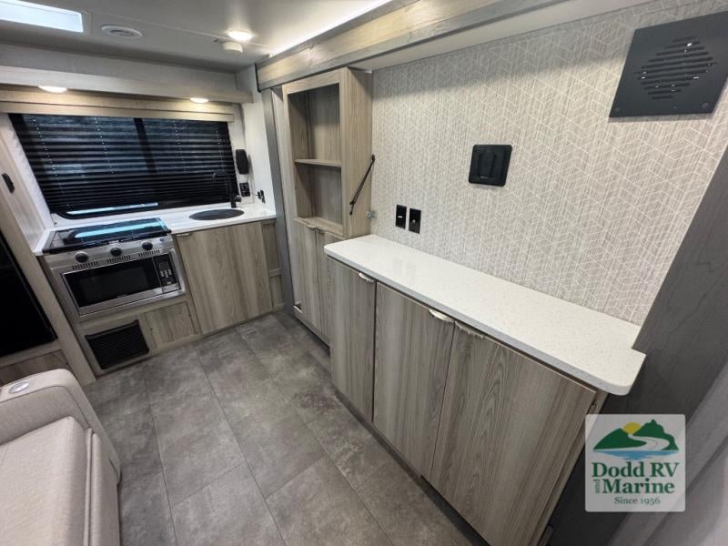 Pre-Owned 2024 Forest River RV 165VIEW - photo - 10