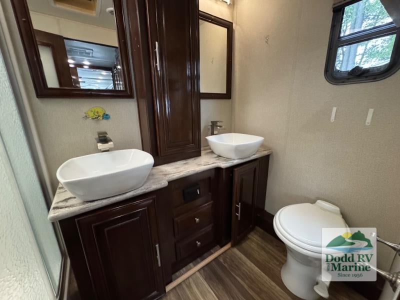 Pre-Owned 2019 Forest River RV 369DS - photo - 40