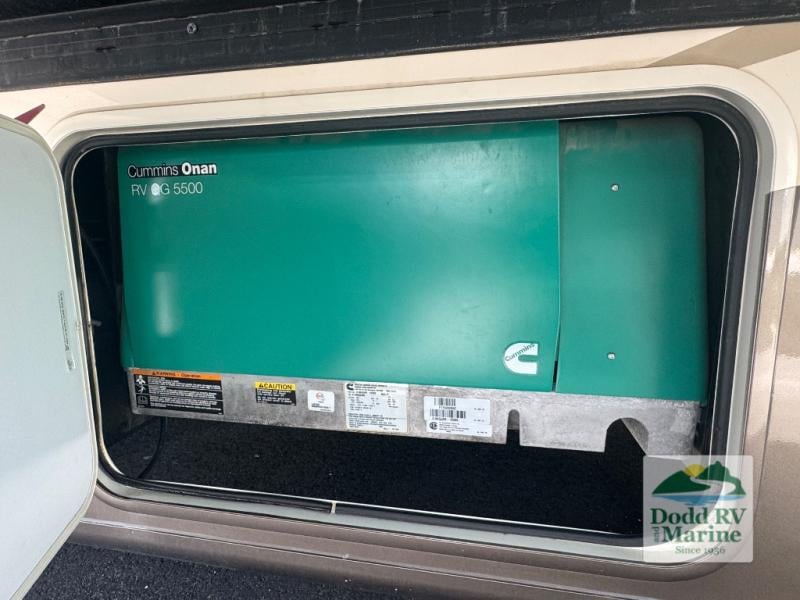 Pre-Owned 2018 Thor Motor Coach 34J - photo - 11