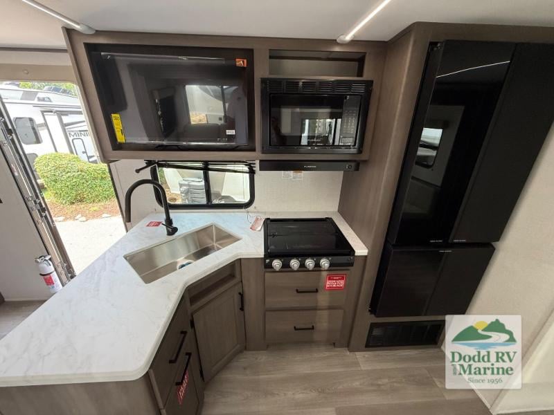 New 2026 Grand Design 335BHT - photo - 8