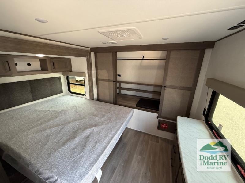 New 2026 Grand Design 335BHT - photo - 15