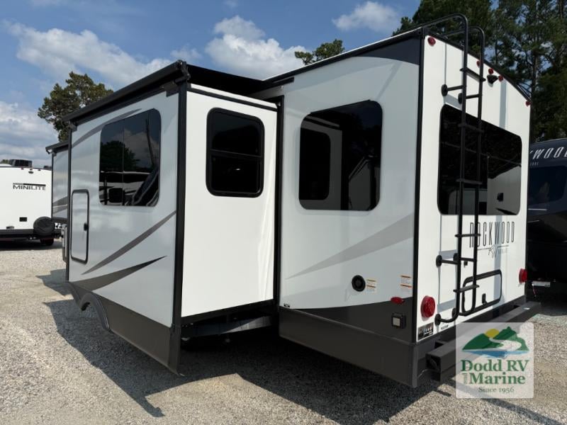 New 2025 Forest River RV 2618RD - photo - 2