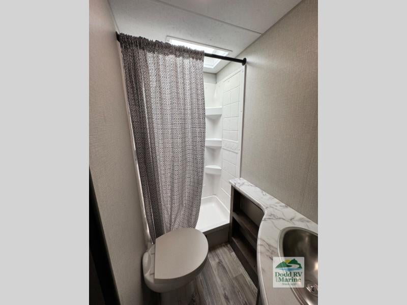 Pre-Owned 2021 Venture RV ST281VBH - photo - 17