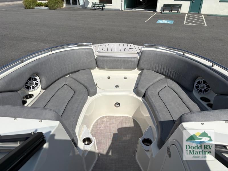 Pre-Owned 2021 Stingray 231DC - photo - 7