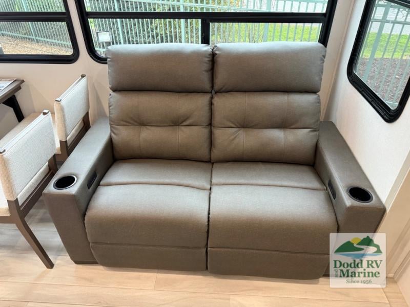 New 2026 Grand Design 3704BH - photo - 14