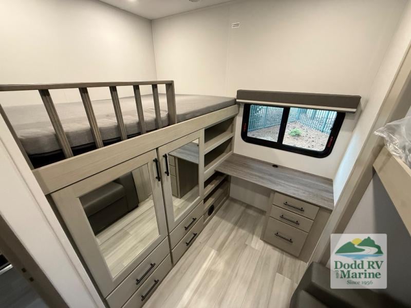 New 2026 Grand Design 3704BH - photo - 21