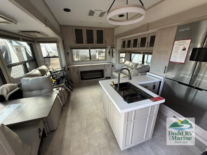 New 2026 Grand Design 388MBS - photo - 5