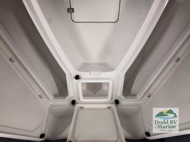 New 2025 Nautic Star 242OS - photo - 13