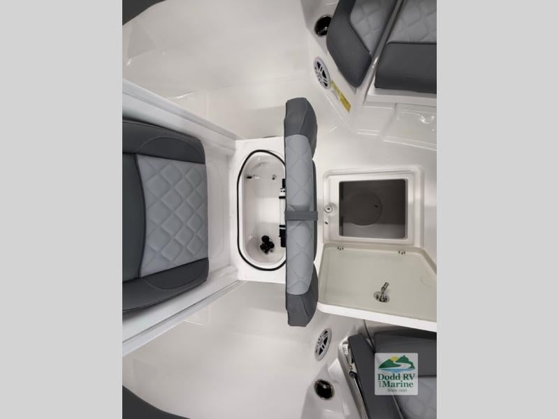 New 2025 Nautic Star 242OS - photo - 14