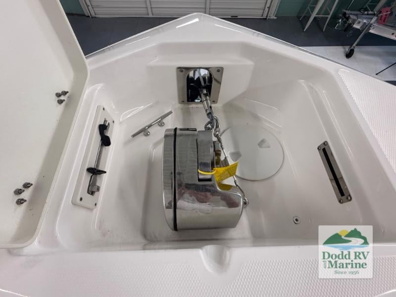 New 2025 Nautic Star 242OS - photo - 26